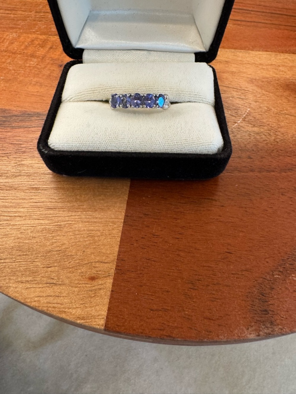 Sterling Silver/925‎ Vintage Purple Gemstone Ring, Size 8.75"
